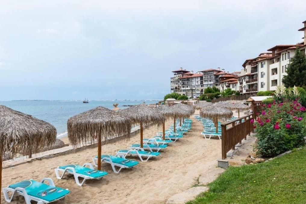 Psb Apartments In Gardens Of Eden Sveti Vlas Εξωτερικό φωτογραφία