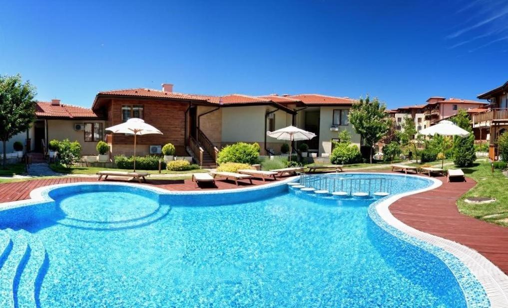 Psb Apartments In Gardens Of Eden Sveti Vlas Εξωτερικό φωτογραφία